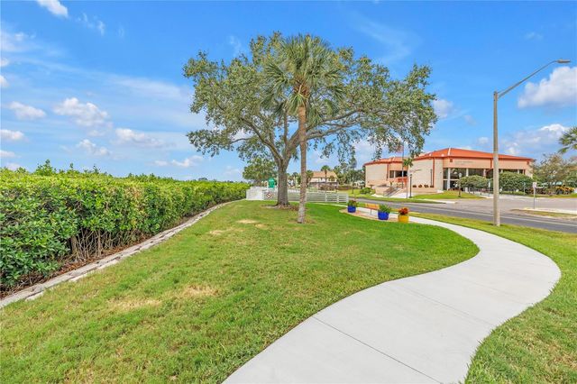 6960 SUNSET DRIVE S 1B, South Pasadena, FL 33707