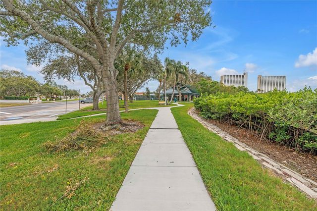 6960 SUNSET DRIVE S 1B, South Pasadena, FL 33707