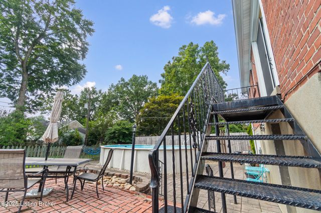 5365 Park Rd, Louisville, KY 40214