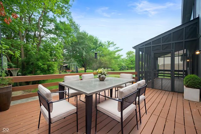 7474 Oakland Hills Drive, Indianapolis, IN 46236