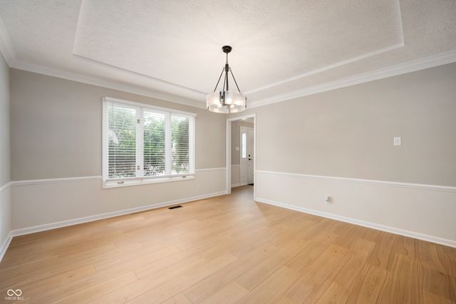 7474 Oakland Hills Drive, Indianapolis, IN 46236