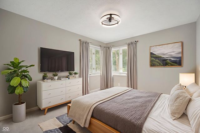 7474 Oakland Hills Drive, Indianapolis, IN 46236