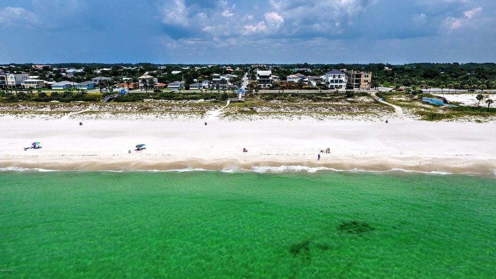 Image 23 of property listing at 13708 Front Beach Road, Panama City Beach, FL 32413