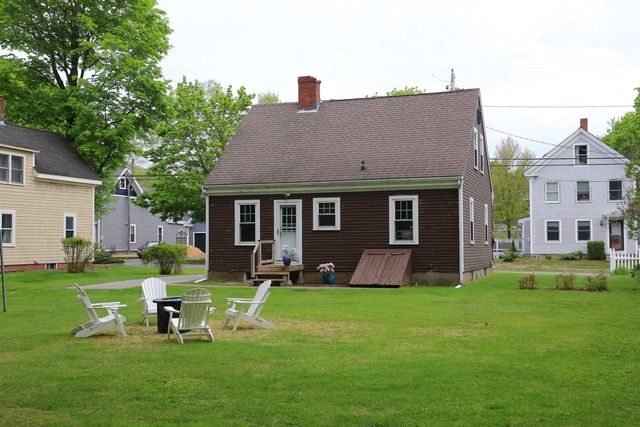 23 Dearborn Avenue, Hampton, NH 03842