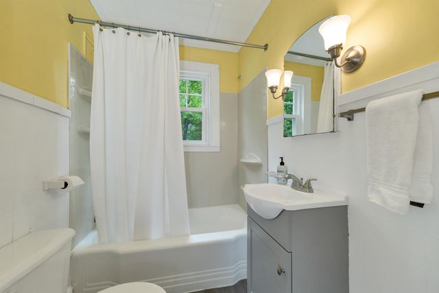 23 Dearborn Avenue, Hampton, NH 03842