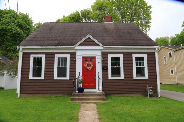 23 Dearborn Avenue, Hampton, NH 03842
