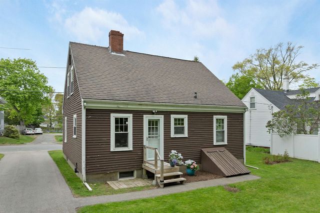 23 Dearborn Avenue, Hampton, NH 03842