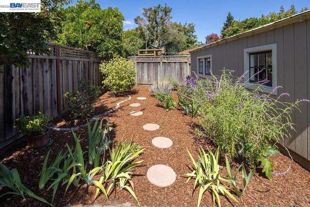714 Rodney Dr, San Leandro, CA 94577