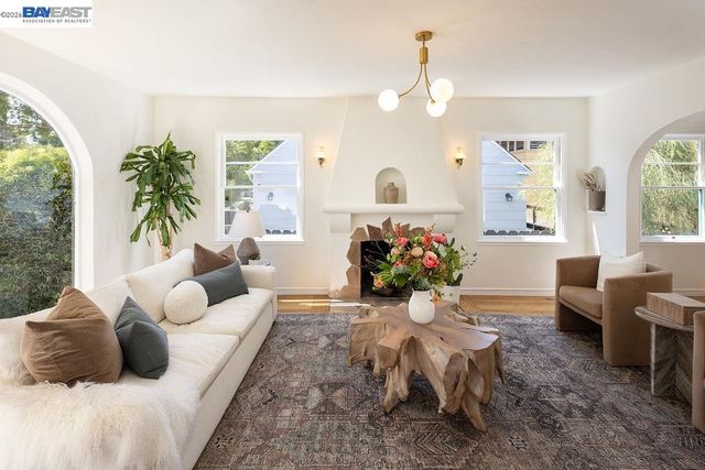 714 Rodney Dr, San Leandro, CA 94577
