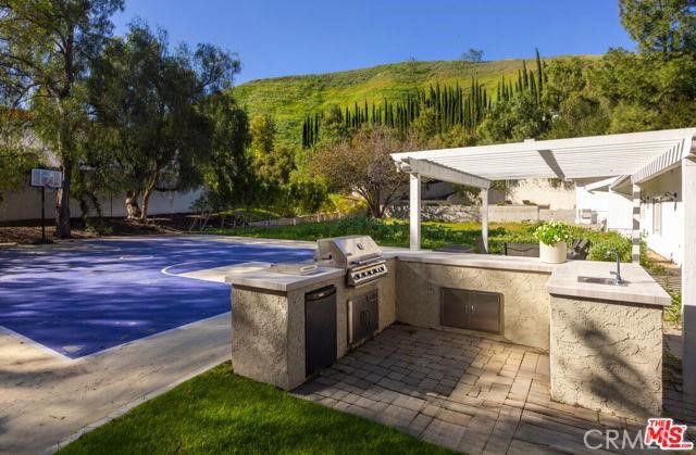 23760 Oakfield, Hidden Hills, CA 91302