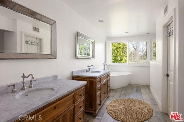 23760 Oakfield, Hidden Hills, CA 91302