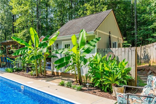 1129 Timber Trace Rd, Powhatan, VA 23139