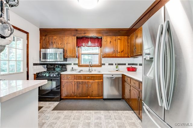 1129 Timber Trace Rd, Powhatan, VA 23139
