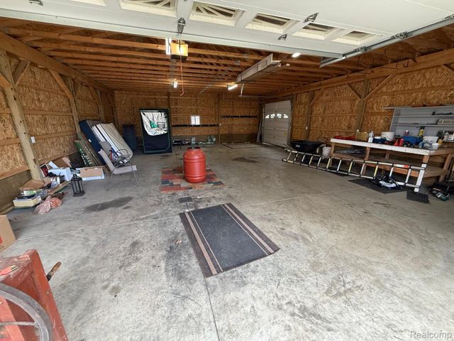 958 N Cass Avenue, Vassar, MI 48768