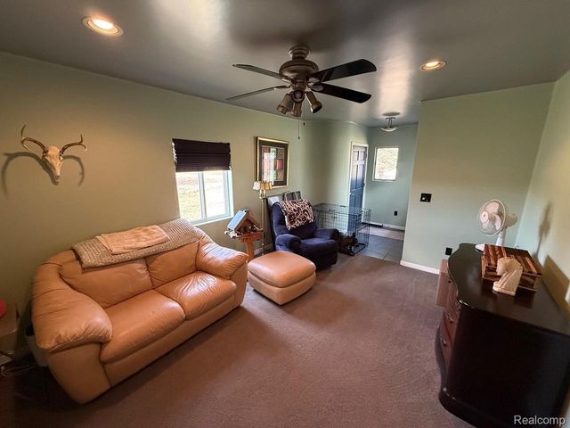 958 N Cass Avenue, Vassar, MI 48768