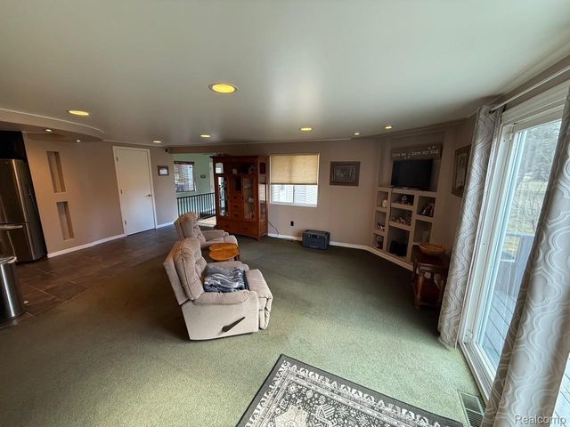 958 N Cass Avenue, Vassar, MI 48768