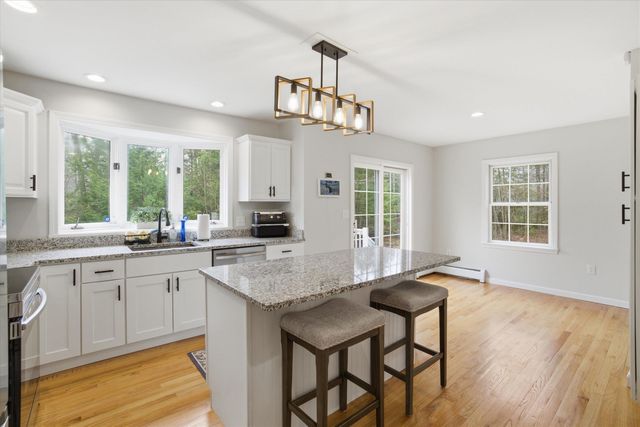 10 Upton Road, Mont Vernon, NH 03057