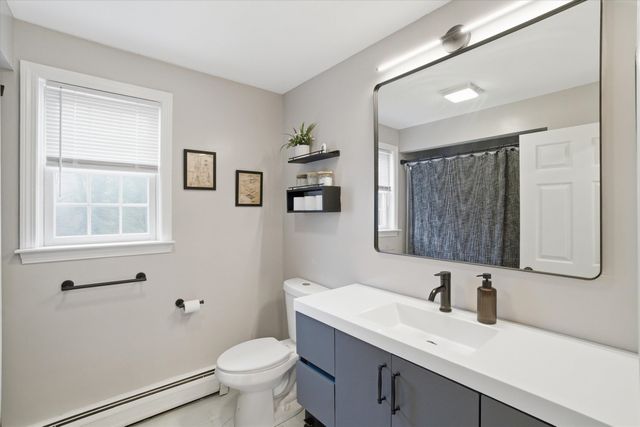 10 Upton Road, Mont Vernon, NH 03057