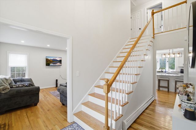 10 Upton Road, Mont Vernon, NH 03057