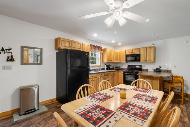 94 Spring Road, Pittsburg, NH 03592