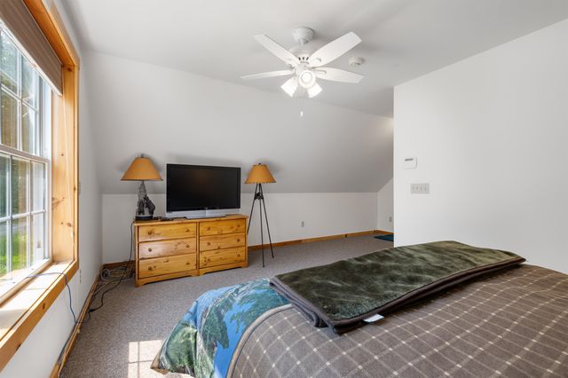 94 Spring Road, Pittsburg, NH 03592