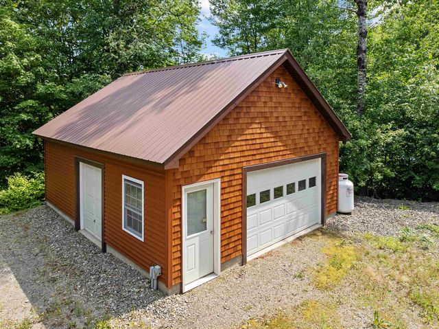 94 Spring Road, Pittsburg, NH 03592