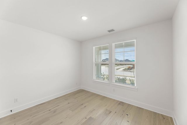 712 Hawthorn Lane, Mansfield, TX 76063
