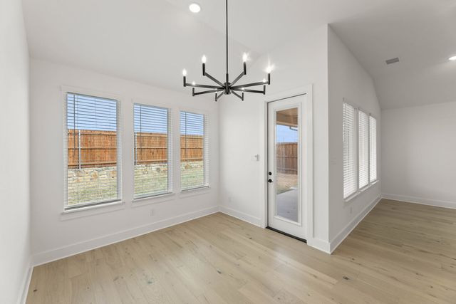 712 Hawthorn Lane, Mansfield, TX 76063