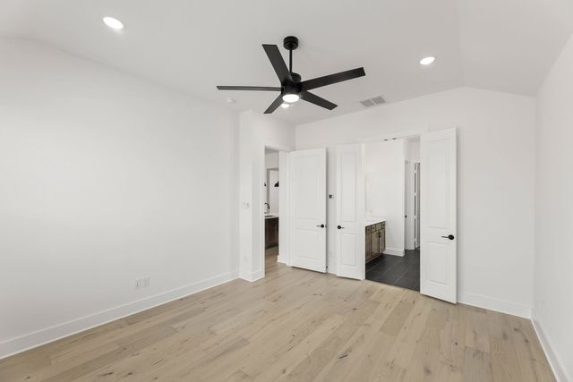 712 Hawthorn Lane, Mansfield, TX 76063