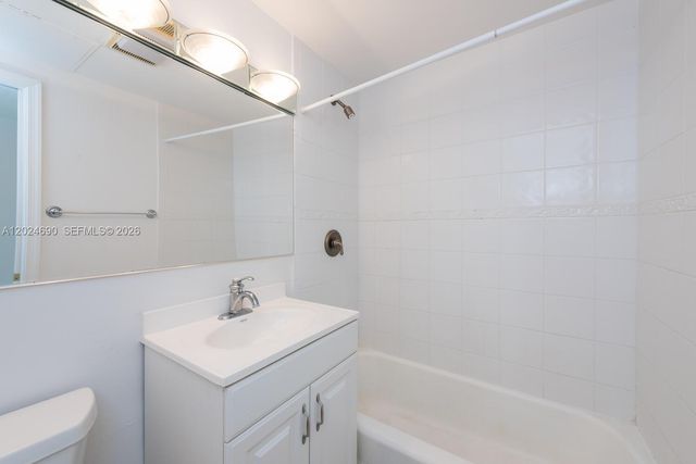 1408 Brickell Bay Dr 1116, Miami, FL 33131