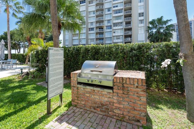 1408 Brickell Bay Dr 1116, Miami, FL 33131