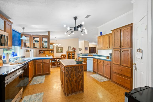 2022 Lamkin Road, Mineral Wells, TX 76067