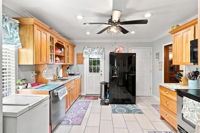 49 Gladstone Avenue, Walden, NY 12586