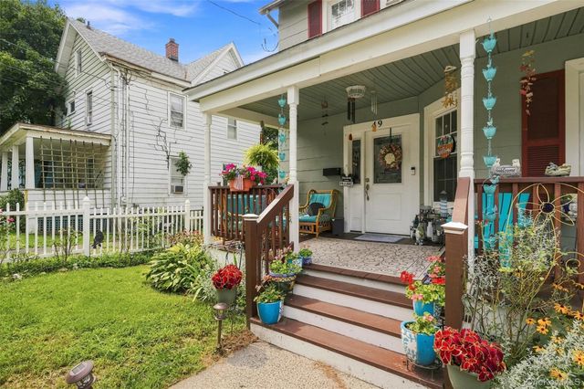 49 Gladstone Avenue, Walden, NY 12586