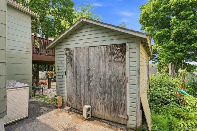 49 Gladstone Avenue, Walden, NY 12586
