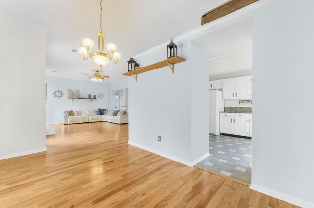 120 Kingsbridge Drive, Goose Creek, SC 29445