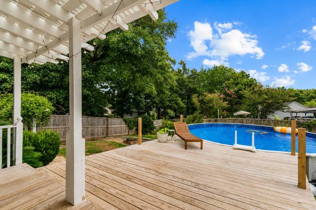 120 Kingsbridge Drive, Goose Creek, SC 29445