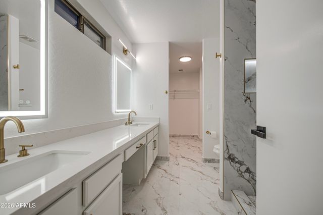 5681 S 237TH Drive, Buckeye, AZ 85326