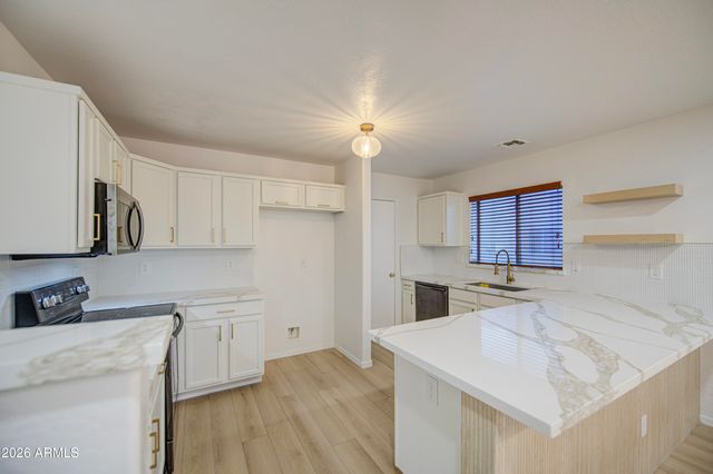 5681 S 237TH Drive, Buckeye, AZ 85326