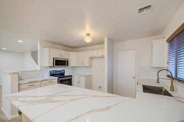 5681 S 237TH Drive, Buckeye, AZ 85326