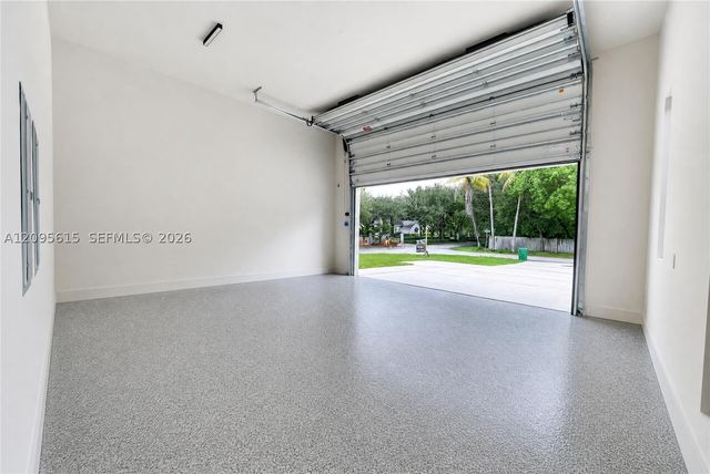 9999 SW 87th Ct, Miami, FL 33176