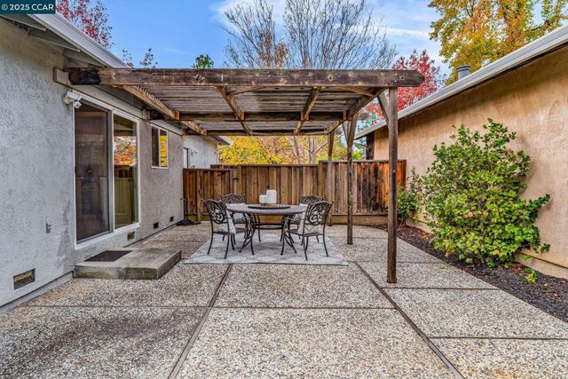 4597 Wildcat Ln, Concord, CA 94521