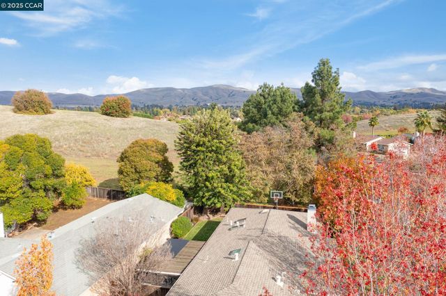 4597 Wildcat Ln, Concord, CA 94521