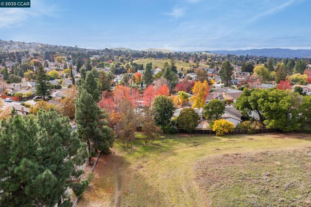 4597 Wildcat Ln, Concord, CA 94521