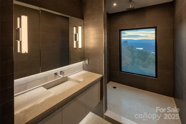 12 Sunset Summit, Asheville, NC 28804