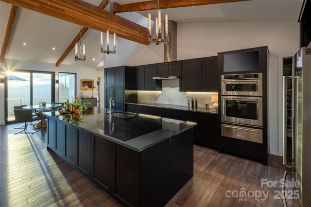 12 Sunset Summit, Asheville, NC 28804