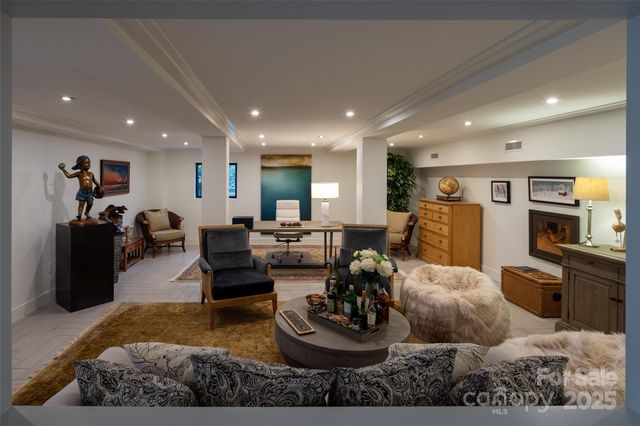 12 Sunset Summit, Asheville, NC 28804