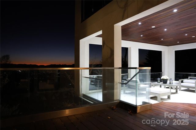 12 Sunset Summit, Asheville, NC 28804