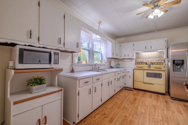 601 N Spring St, Mcminnville, TN 37110