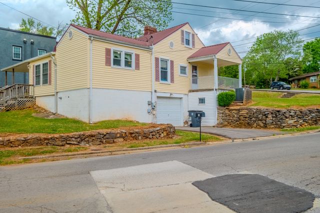 601 N Spring St, Mcminnville, TN 37110